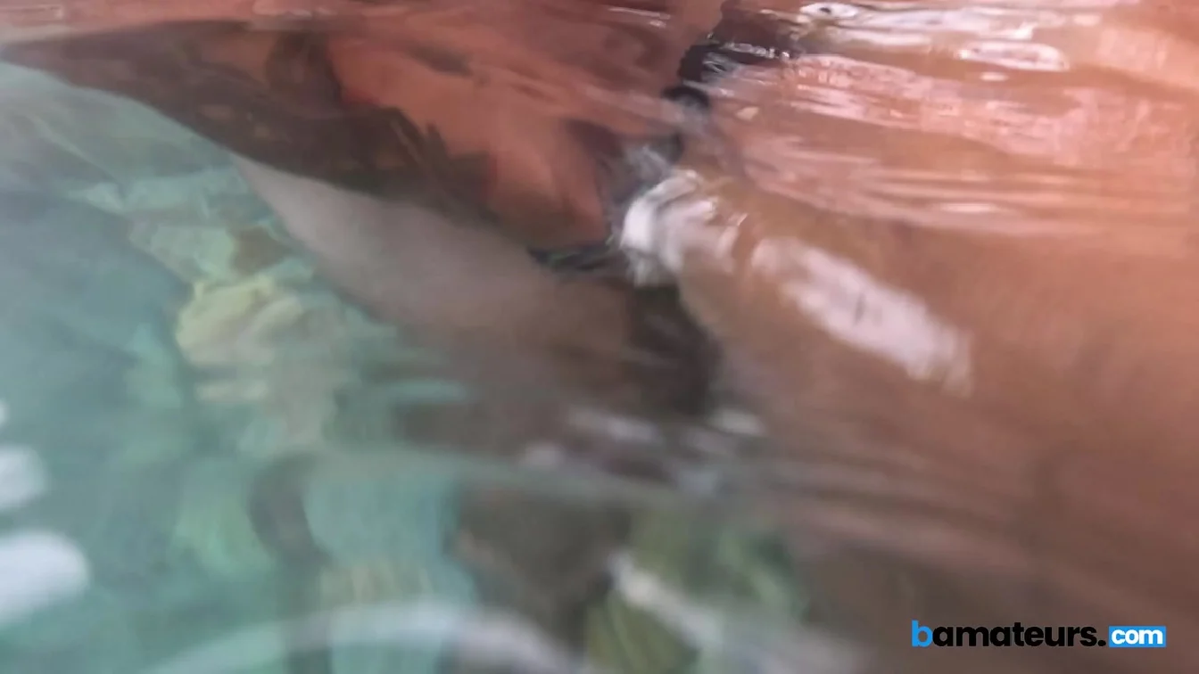 Fucking Underwater XXX